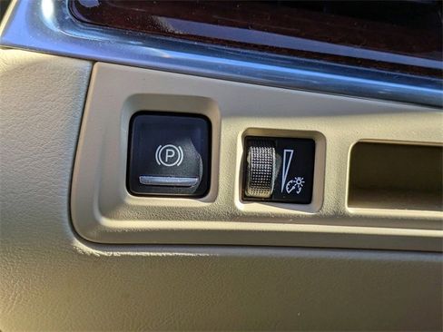 Used 2017 Cadillac XT5 Premium Luxury w/ LPO, Wheel Lock Package image 26