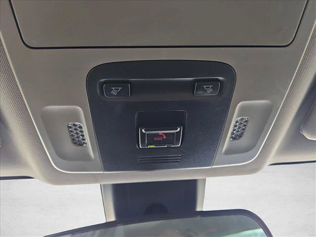 Used 2022 Toyota Camry SE FWD image 14