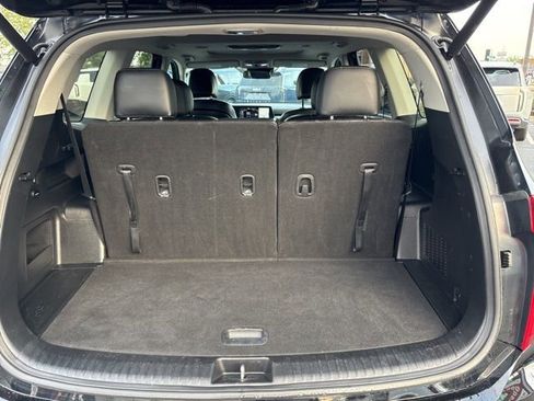 Certified 2025 Kia Telluride S FWD image 43