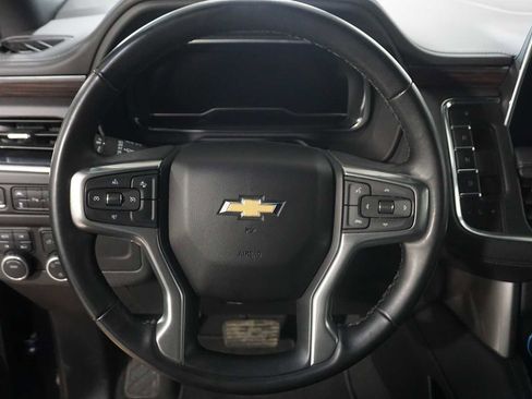Used 2024 Chevrolet Suburban LT image 20