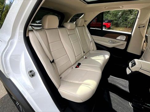 Used 2024 Mercedes-Benz GLE 450 GLE 450 image 29