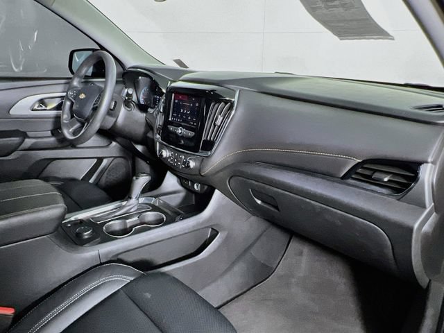 Used 2020 Chevrolet Traverse LS w/ LPO, Blackout Package FWD image 37
