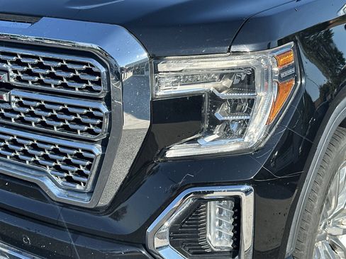 Used 2019 GMC Sierra 1500 Denali w/ Denali Ultimate Package AWD/4WD image 11