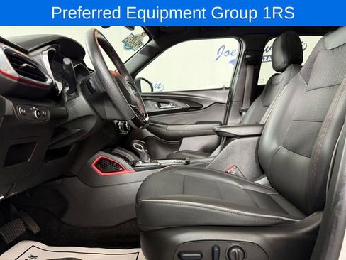 Used 2023 Chevrolet TrailBlazer RS w/ Sun and Liftgate Package AWD/4WD image 12