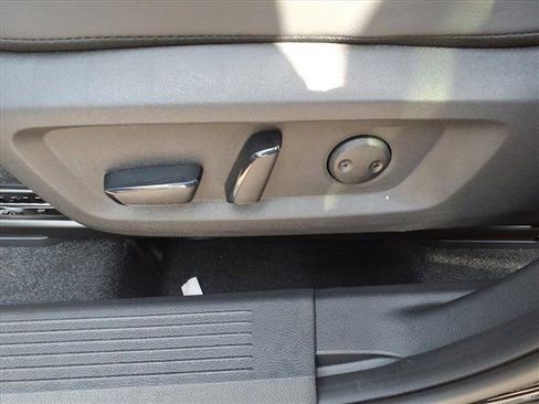 New 2026 Nissan Rogue SV w/ SV Premium Package image 25