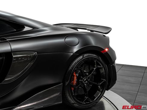 Used 2019 McLaren 600LT RWD image 22