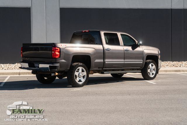 Used 2015 Chevrolet Silverado 2500 LTZ AWD/4WD image 9