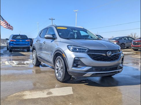 Used 2023 Buick Encore GX Essence w/ Experience Buick Package image 5