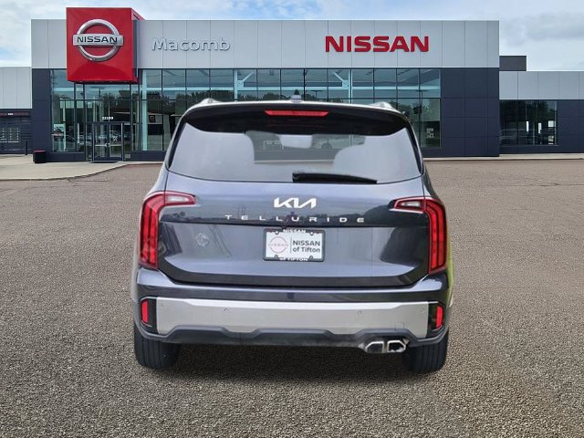 Used 2025 Kia Telluride S FWD image 5