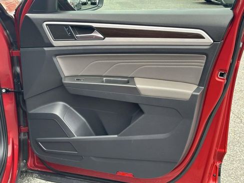 Used 2022 Volkswagen Atlas SE image 9