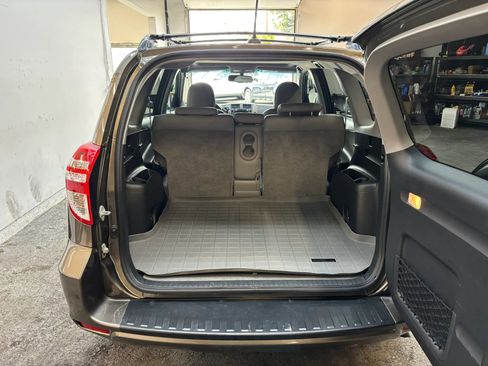 Used 2009 Toyota RAV4 Limited image 22