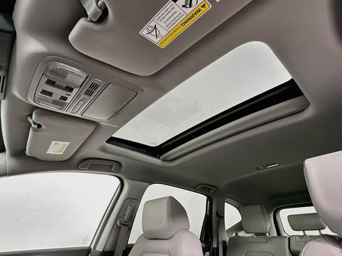 Used 2020 Honda CR-V Touring image 11