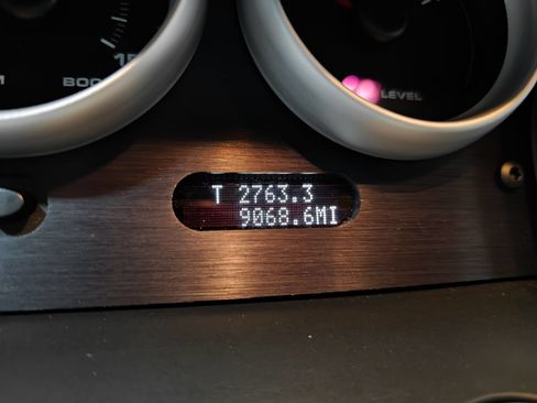 Used 2005 Ford GT RWD image 28