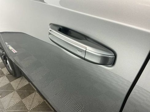 Used 2023 Cadillac Escalade ESV V w/ LPO, Floor Liner Package AWD/4WD image 11