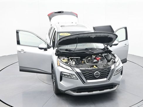 Used 2021 Nissan Rogue SV w/ Premium Package image 35