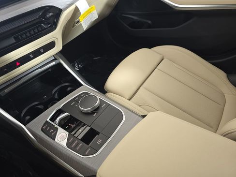 New 2026 BMW 330i xDrive Sedan w/ Premium Package AWD/4WD image 25