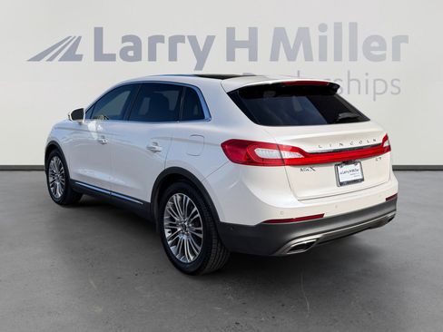 Used 2018 Lincoln MKX Reserve w/ Driver Assistance Package image 3