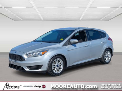 Used 2016 Ford Focus SE image 1