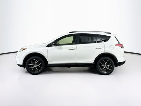 Used 2018 Toyota RAV4 SE w/ Power Extra Value Package FWD image 4