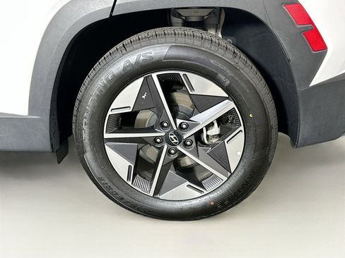 Used 2025 Hyundai Tucson SEL image 11