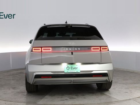 Used 2025 Hyundai Ioniq 5 Limited image 13