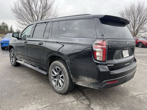 Used 2023 Chevrolet Suburban Z71 w/ Off-Road Capability Package image 7