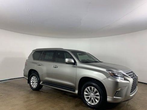 Used 2023 Lexus GX 460 Premium w/ Premium Package image 5