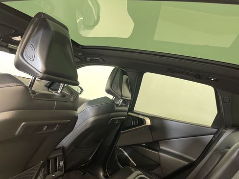 Used 2025 BMW X3 xDrive30i w/ Premium Package image 33