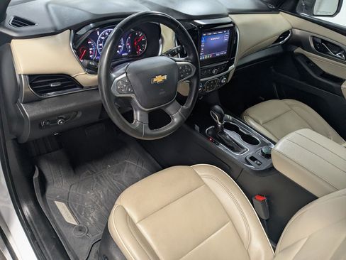 Used 2023 Chevrolet Traverse Premier w/ LPO, Floor Liner Package AWD/4WD image 13