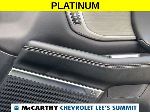 Used 2025 Ford Expedition Platinum AWD/4WD image 37