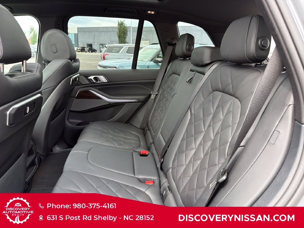 Used 2026 BMW X5 xDrive40i AWD/4WD image 32