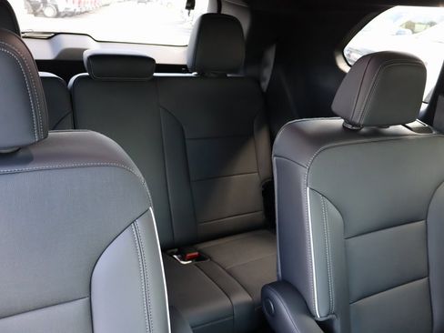 New 2025 Buick Enclave Preferred image 23