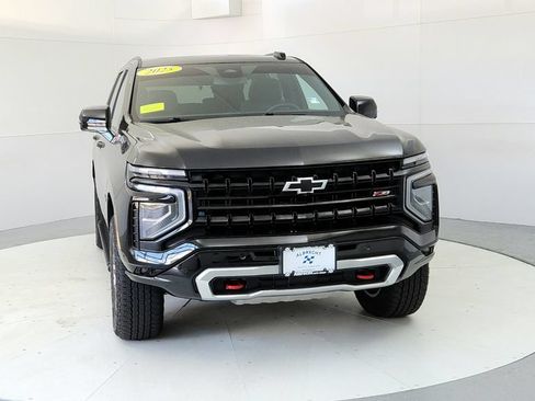 Used 2025 Chevrolet Tahoe Z71 w/ Comfort Package AWD/4WD image 8