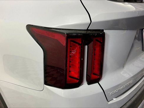 New 2026 Kia Sorento S AWD/4WD image 15