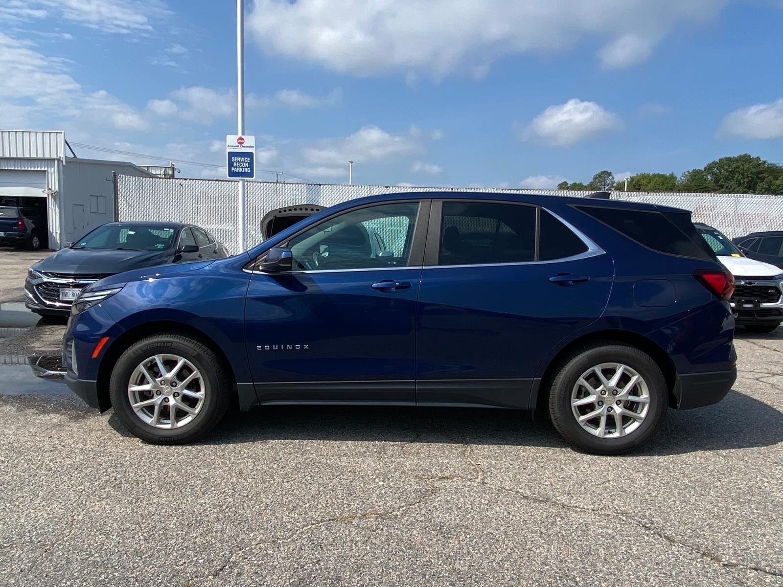 Used 2022 Chevrolet Equinox LT FWD image 3