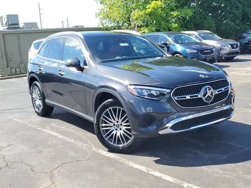 Used 2023 Mercedes-Benz GLC 300 4MATIC image 32