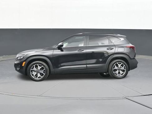 Used 2023 Kia Seltos EX image 57