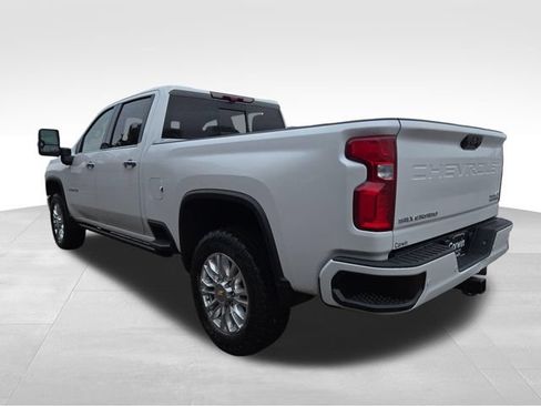 Used 2023 Chevrolet Silverado 3500 High Country w/ Z71 Off-Road Package AWD/4WD image 11