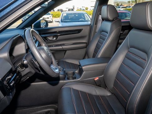 Used 2024 Honda CR-V Sport Touring image 9