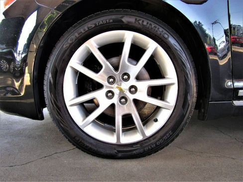 Used 2009 Chevrolet Malibu LTZ w/ Rear Power Package FWD image 11