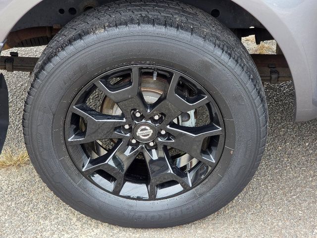 Used 2020 Nissan Frontier SV w/ Midnight Edition Floor Mats AWD/4WD image 13