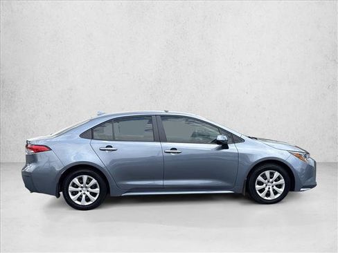 Certified 2025 Toyota Corolla LE FWD image 4