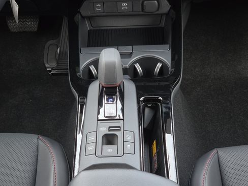 New 2027 Toyota Prius Plug-In Hybrid FWD image 23