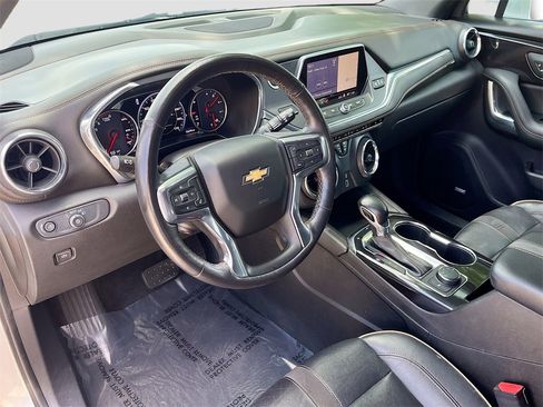 Used 2019 Chevrolet Blazer Premier image 9