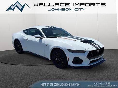 Used 2025 Ford Mustang GT RWD image 7