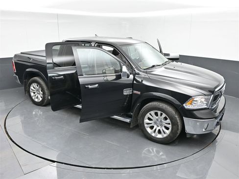 Used 2017 RAM 1500 Laramie Longhorn image 37