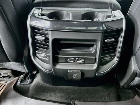 Used 2020 RAM 1500 Laramie w/ Sport Appearance Package AWD/4WD image 28