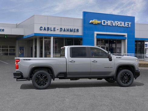 New 2026 Chevrolet Silverado 3500 LT image 5