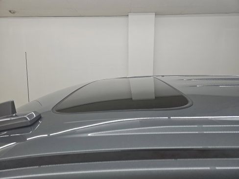 Used 2021 Chevrolet Silverado 1500 LTZ w/ LTZ Premium Package image 2