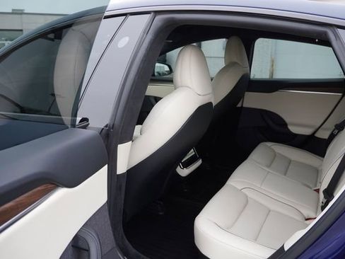 Used 2021 Tesla Model S Plaid image 16